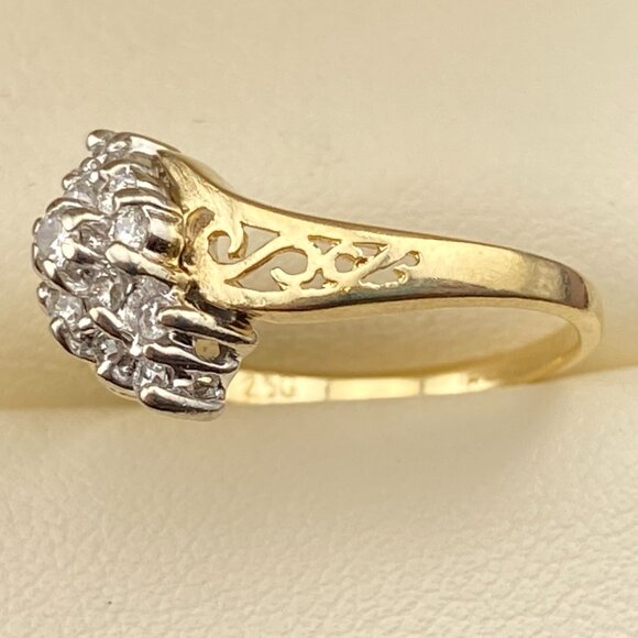 Vtg. Feature Ring Co. Designer 14K Yellow Gold 13 Diamond 0.21 Ct Bypass Sz.6 - Picture 5 of 16